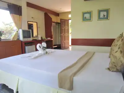 Thaniza Beachfront Resort - 53