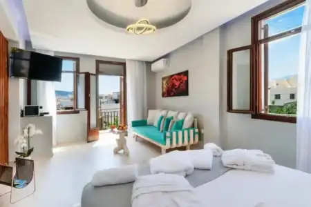 Diamond Luxury Suites - 57