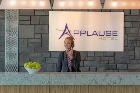 Applause by CLIQUE - 25
