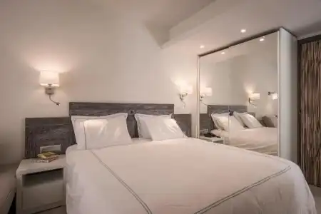 Bio Suites - 58