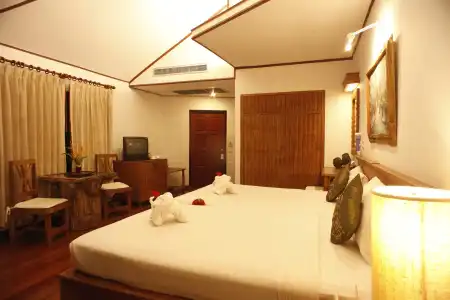 Baan Hin Sai Resort & Spa - 3
