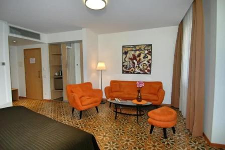 City Gate - 41
