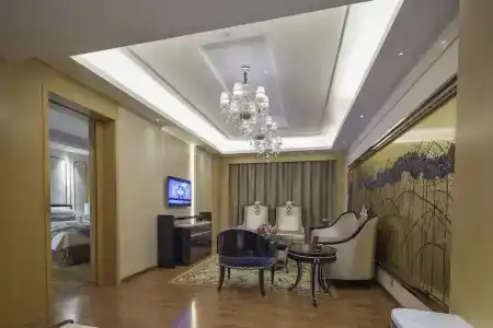 Guangzhou Manguo International - 107