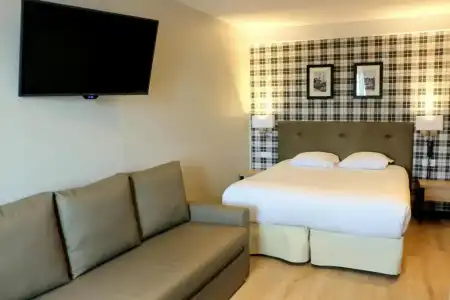 Best Western Le Cheval Blanc - Vieux Port - 133