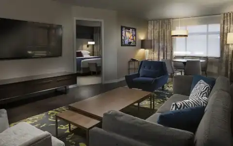 The Paramount - 78