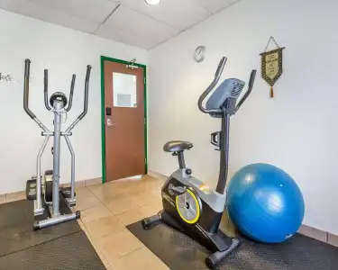 Quality Inn And Suites Lethbridge - 17