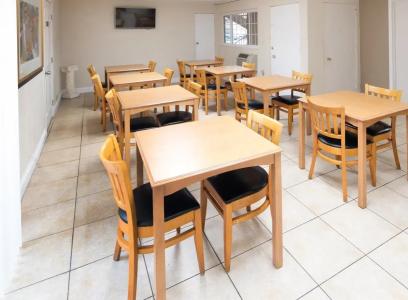 Red Lion Inn & Suites Sacramento - 14