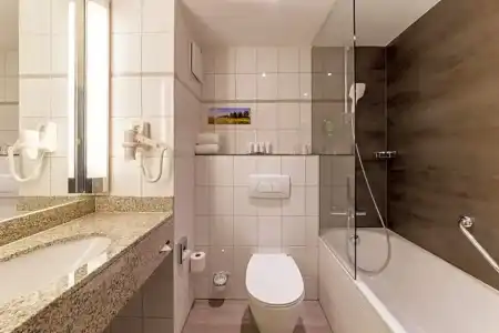 Best Western Plus Köln City - 53