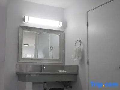 Motel 6 Inglewood, CA - 21