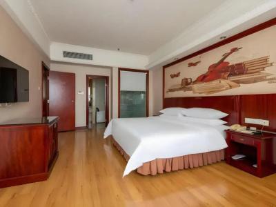 Vienna Shenzhen Longhua Qinghu Road Branch - 1