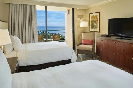 Hilton Hawaiian Village Waikiki Beach Resort - 5