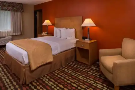 Best Western Ambassador Inn & Suites - 185