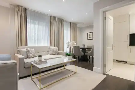Chilworth Court - 132