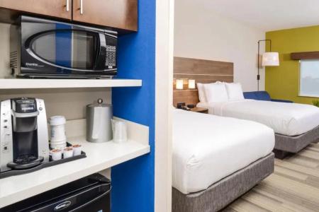 Holiday Inn Express & Suites St. Petersburg - Madeira Beach by IHG - 48