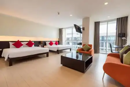 J Pattaya - 137