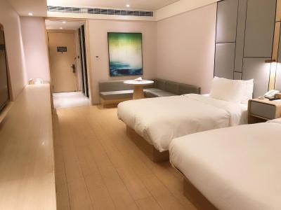 JI Shanghai Hongqiao National Exhibition and Convention Centre Huaxiang Road - 2