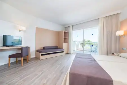 Eix Lagotel Holiday Resort - 5