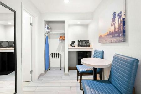 SureStay by Best Western Santa Monica - 48