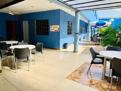 El Pato Inn - 11