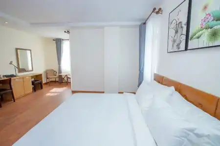 Sea Breeze Resort - 85