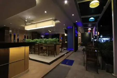 The Crystal Beach - 18