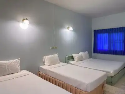 Chumphon Park Resort - 3