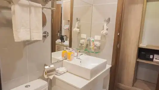 A25 - Hoang Dao Thuy 1 - 40