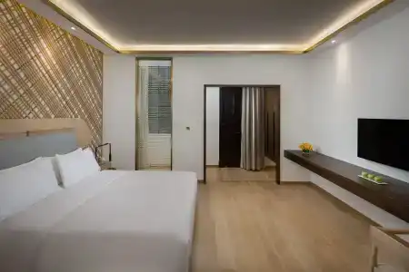 Shanghai JinSpecial Boutique - 3