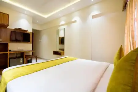 Mina International - 69