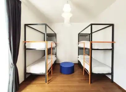Tric Trac Hostel - 16
