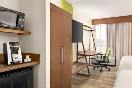 Holiday Inn Express San Antonio-Airport by IHG - 69