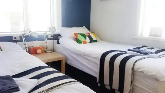 Refurinn Reykjavik Guesthouse - 36