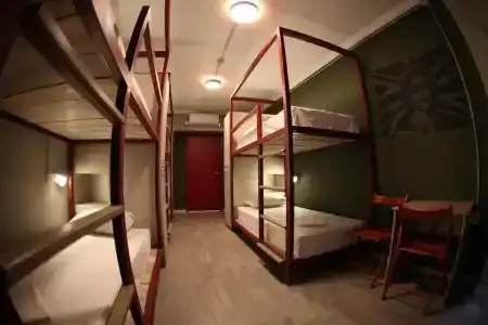Stay Hybrid Youth Hostel - 10