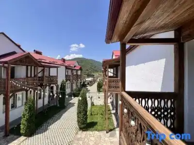 Motives Inn - 127