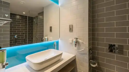 Premier Inn Freiburg City Süd - 8