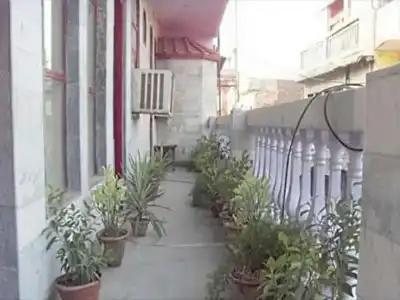 Raj Bed & Breakfast - 27