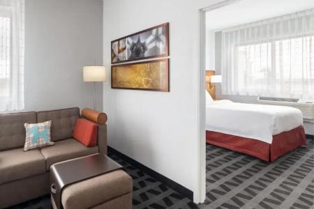 TownePlace Suites by Marriott Venice - 29