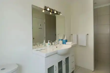 Seascape Villa B&B - 7