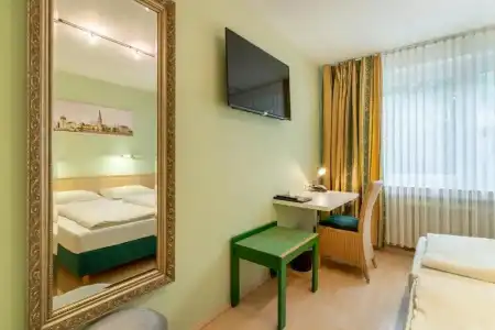 Arosa - Düsseldorf Oberkassel - 25