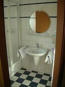 & Gästehaus Im Ziegelweg Garni - 26