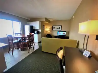Days Inn by Wyndham Cranbrook Conference Centre - 40