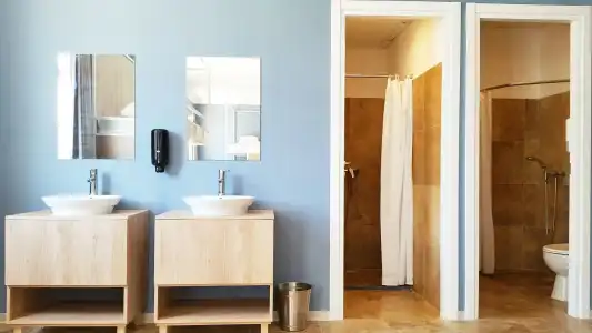 Follow the Sun Boutique Hostel - Pool, Breakfast & Sea Views - 5