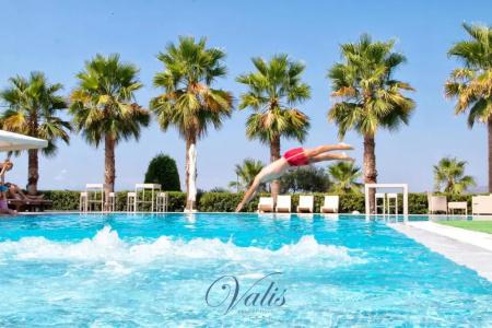 Valis Resort - 9