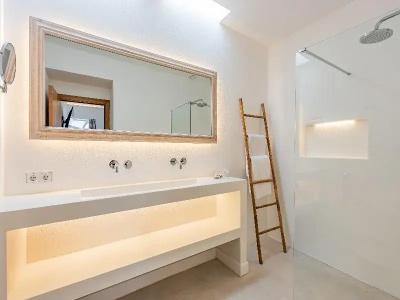 The Sea Club - 207