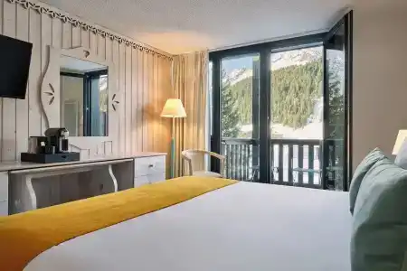 Lake Courchevel 1850 - 62