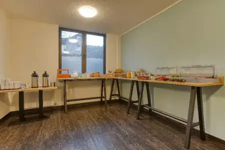 Carlton Dortmund - 12