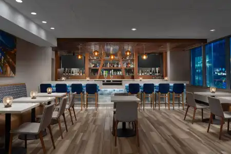 La Quinta Inn & Suites by Wyndham Chicago Downtown - 14