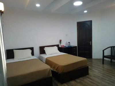 Airport Inn - 18
