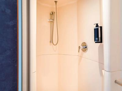 Ibis Budget Lyon Villeurbanne - 9