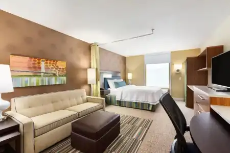 Home2 Suites by Hilton Omaha West, NE - 69